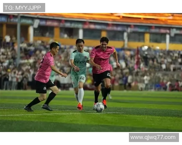 足球球星与好朋友共同迎接新生命揭示友谊与亲情的深刻纽带