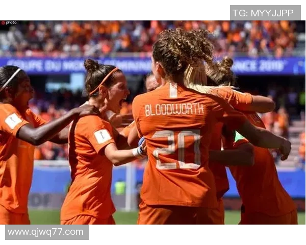 波兰女足球星崛起之路：从草根到世界舞台的奋斗与荣耀