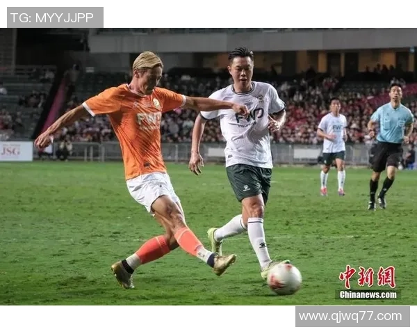 足球场上戴在身上的球星是谁揭示他们的独特魅力与风采 足球场上戴在身上的球星是谁揭示他们的独特魅力与风采